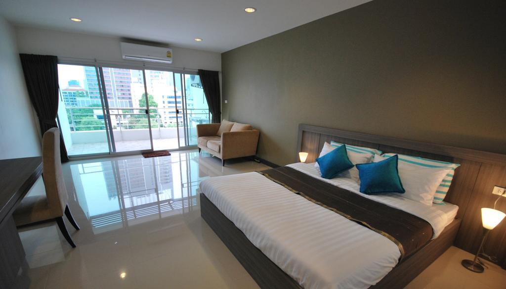 Aparthotel Baan Mina à Bangkok Chambre photo