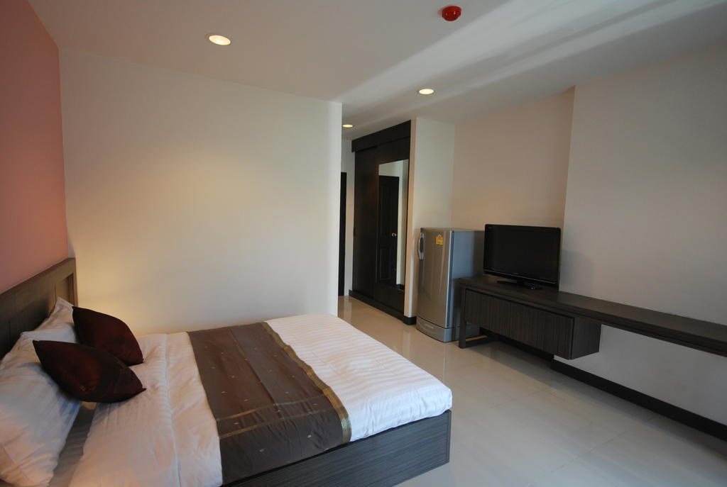 Aparthotel Baan Mina à Bangkok Chambre photo